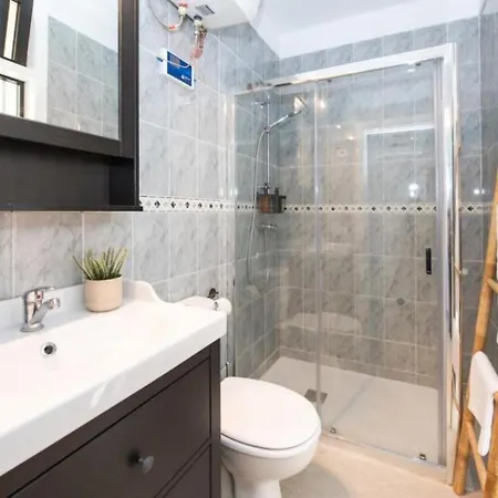 Descubre Tu Perfecta En La * Costa del Silencio